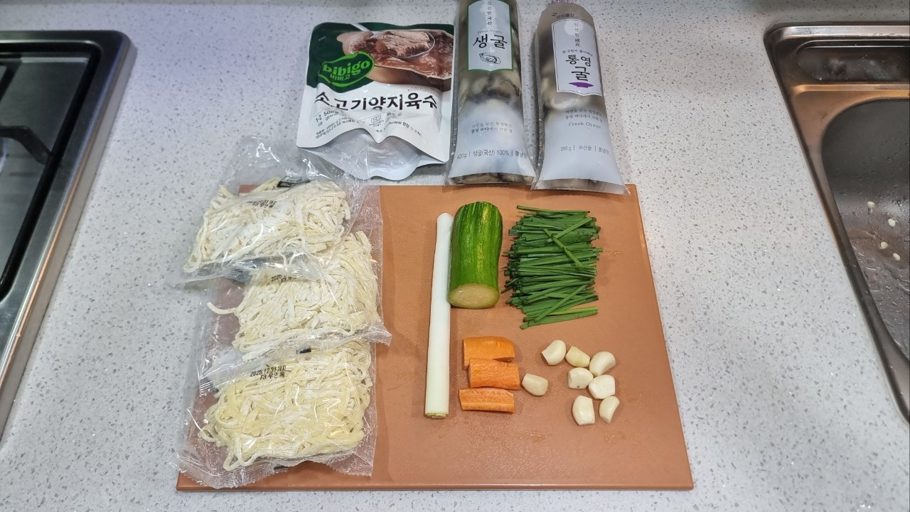 굴칼국수 굴 칼국수 재료