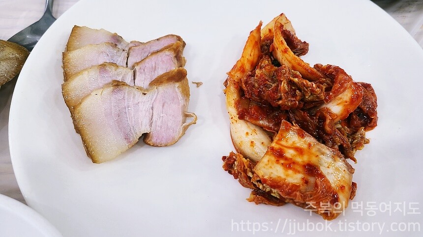 진복식당-보리밥정식-밑반찬-수육