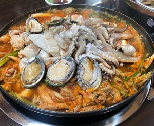 해물곱창전골-복자네식당