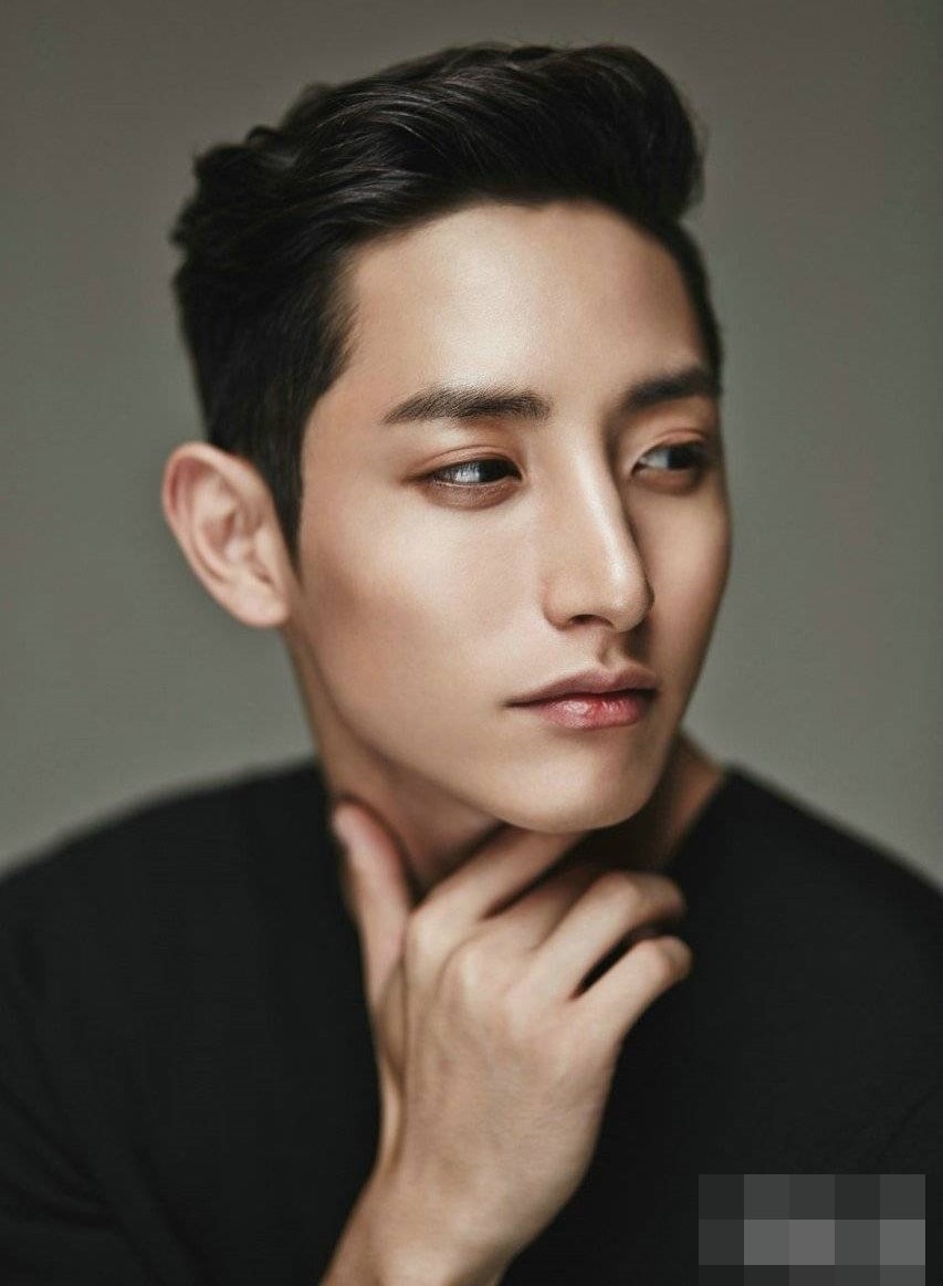배우 이수혁