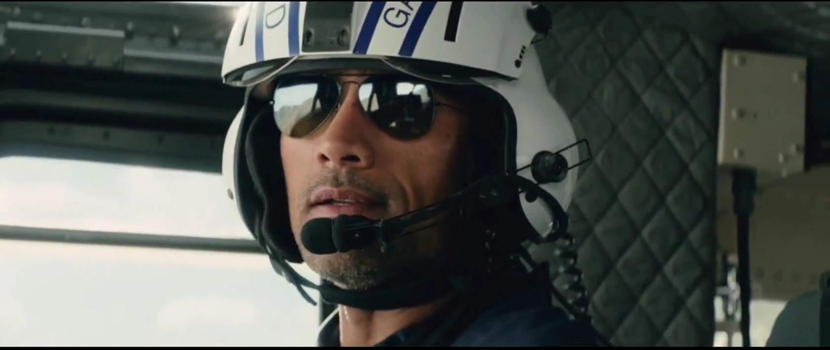 샌안드레이스 드웨인 존슨