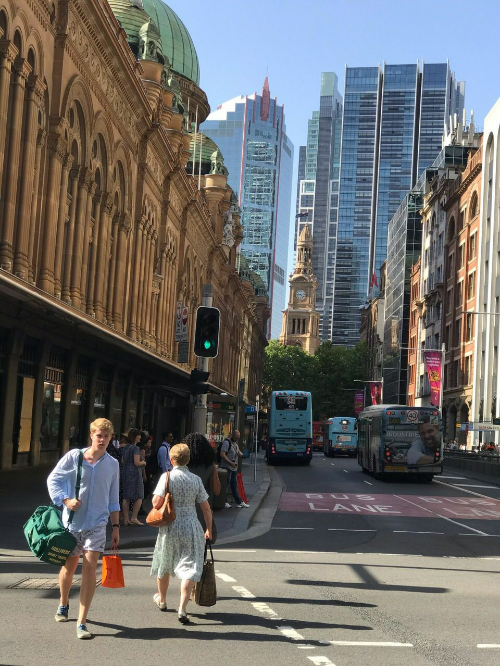 호주 시드니의 QVB