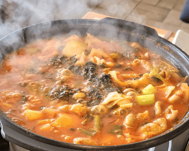 생방송투데이 돼지곱창전골 서울 중구 소문의 맛집