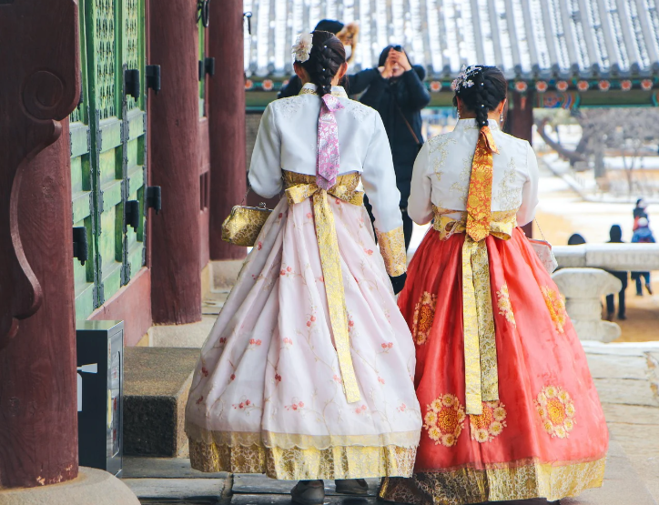 한복의 유래와 의미 관련 사진