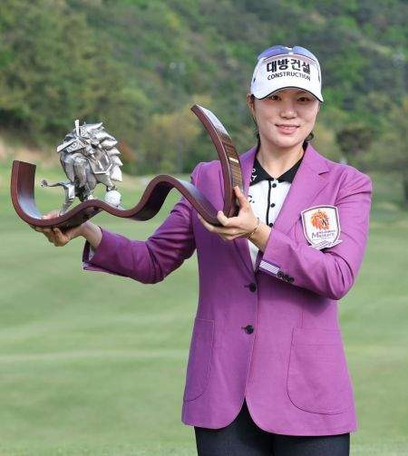 김민선7 프로필 총정리: 나이 학력 가족 상금 및 KLPGA 54홀 노보기 우승 비결