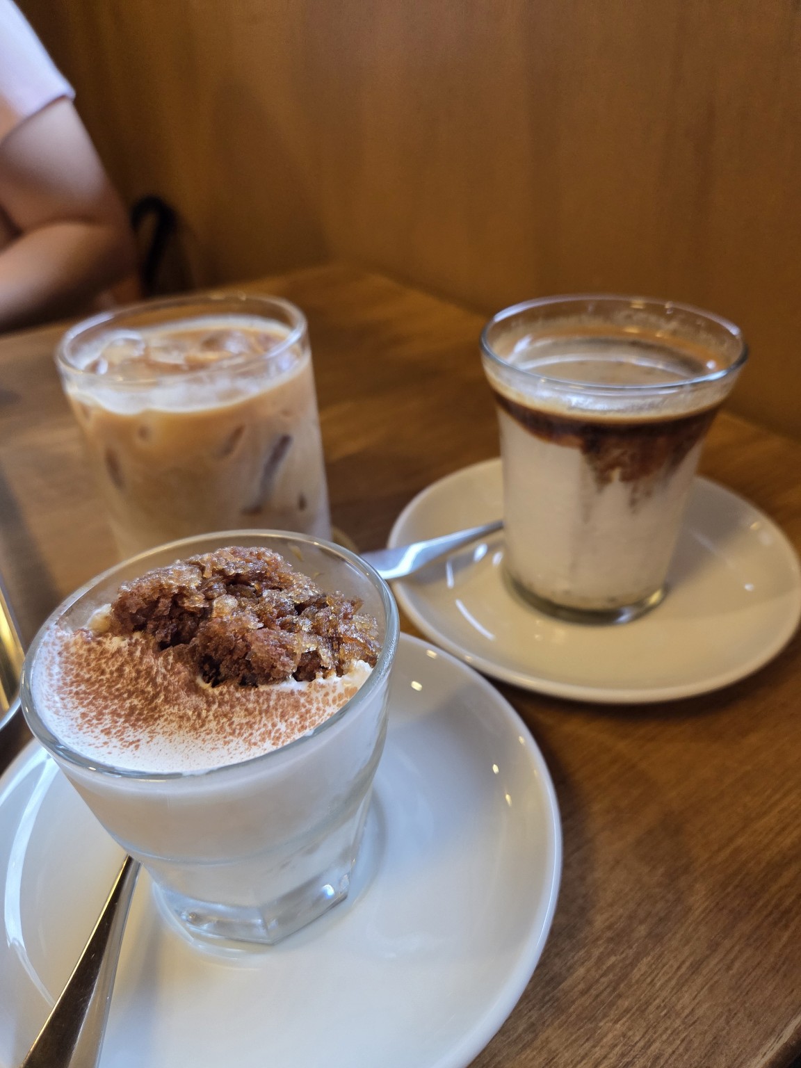 언커먼로스터리 메뉴 카페라떼, 피넛라떼, 그라니따