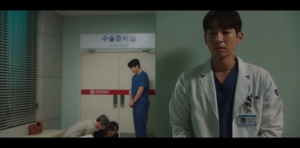 유가족에게-사과하는-로이와-지켜보는-정민