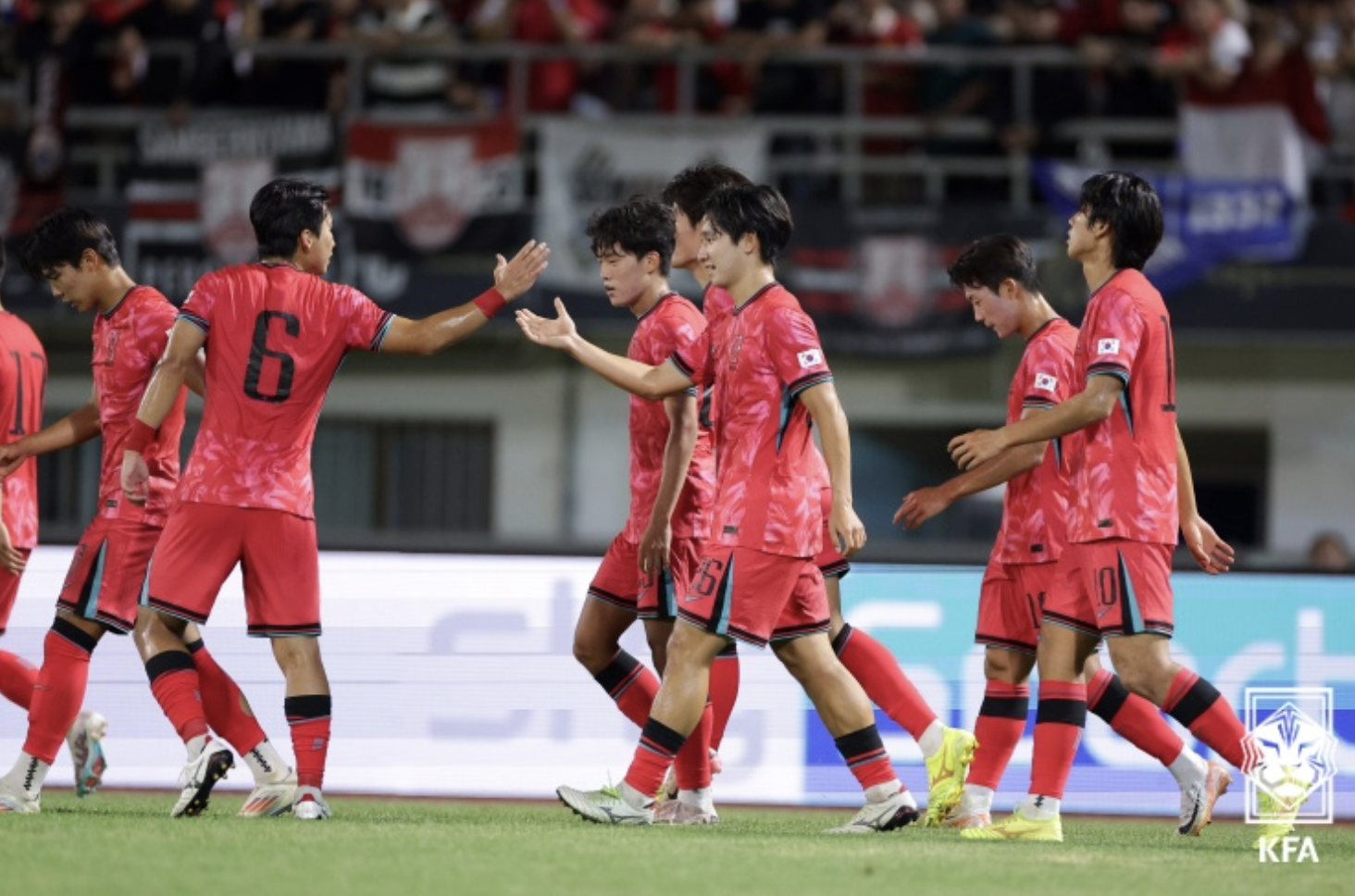 한국, 요르단 축구 중계, 손흥민 부재 및 한국팀 악재를 설명하는 한국 대표팀 사진
