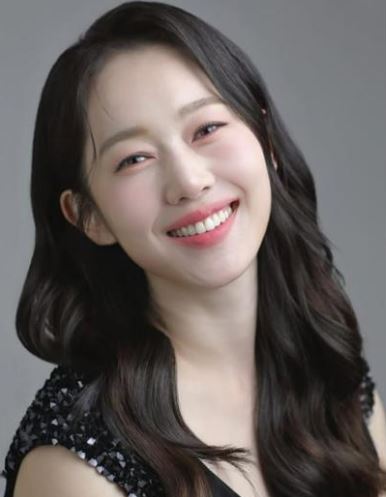 엄지인 아나운서