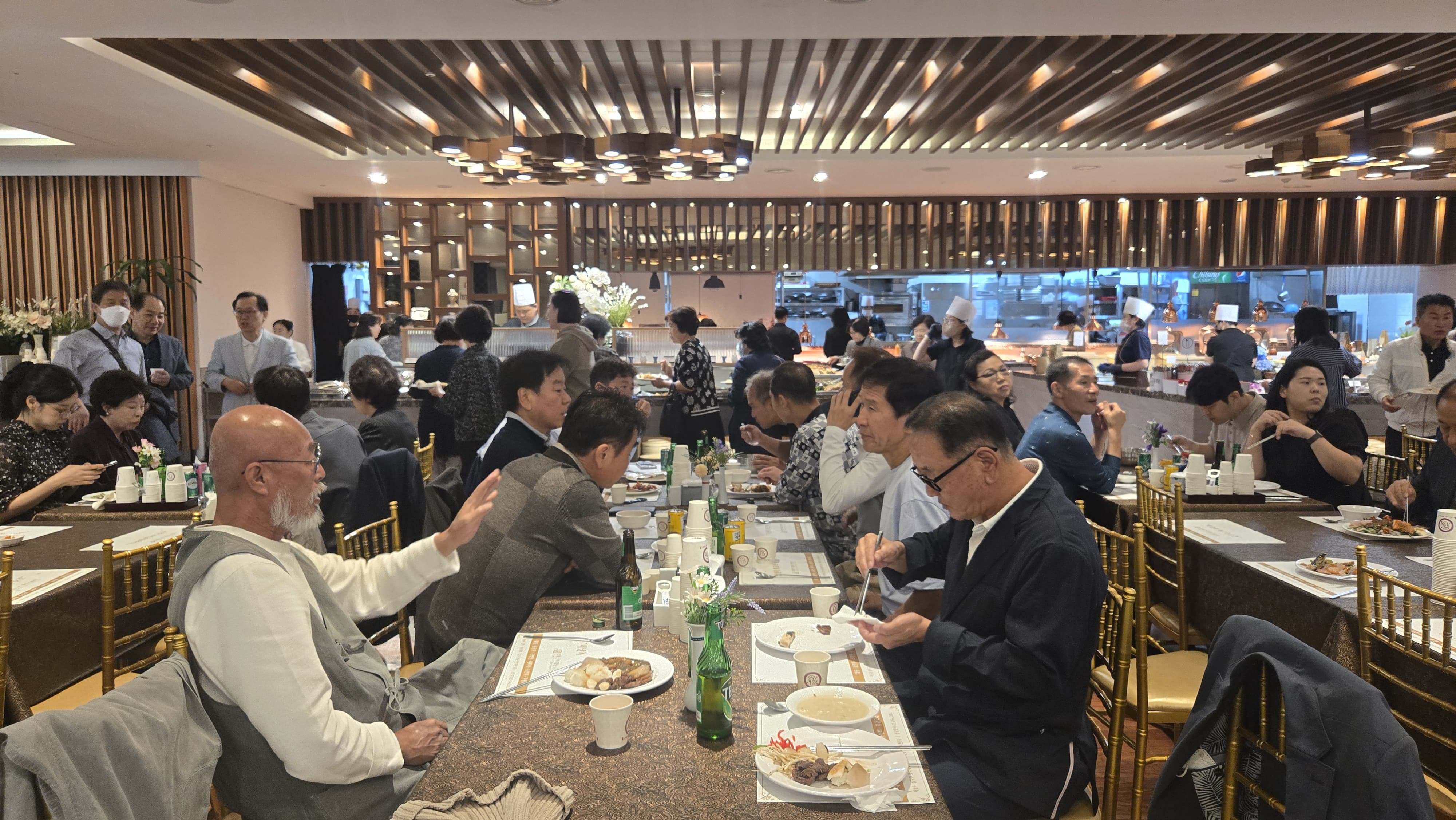 60대의 가을은 사람을 만나며 더 깊어집니다