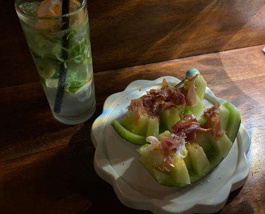 제주 성산일출봉 와인바 '성산연화'