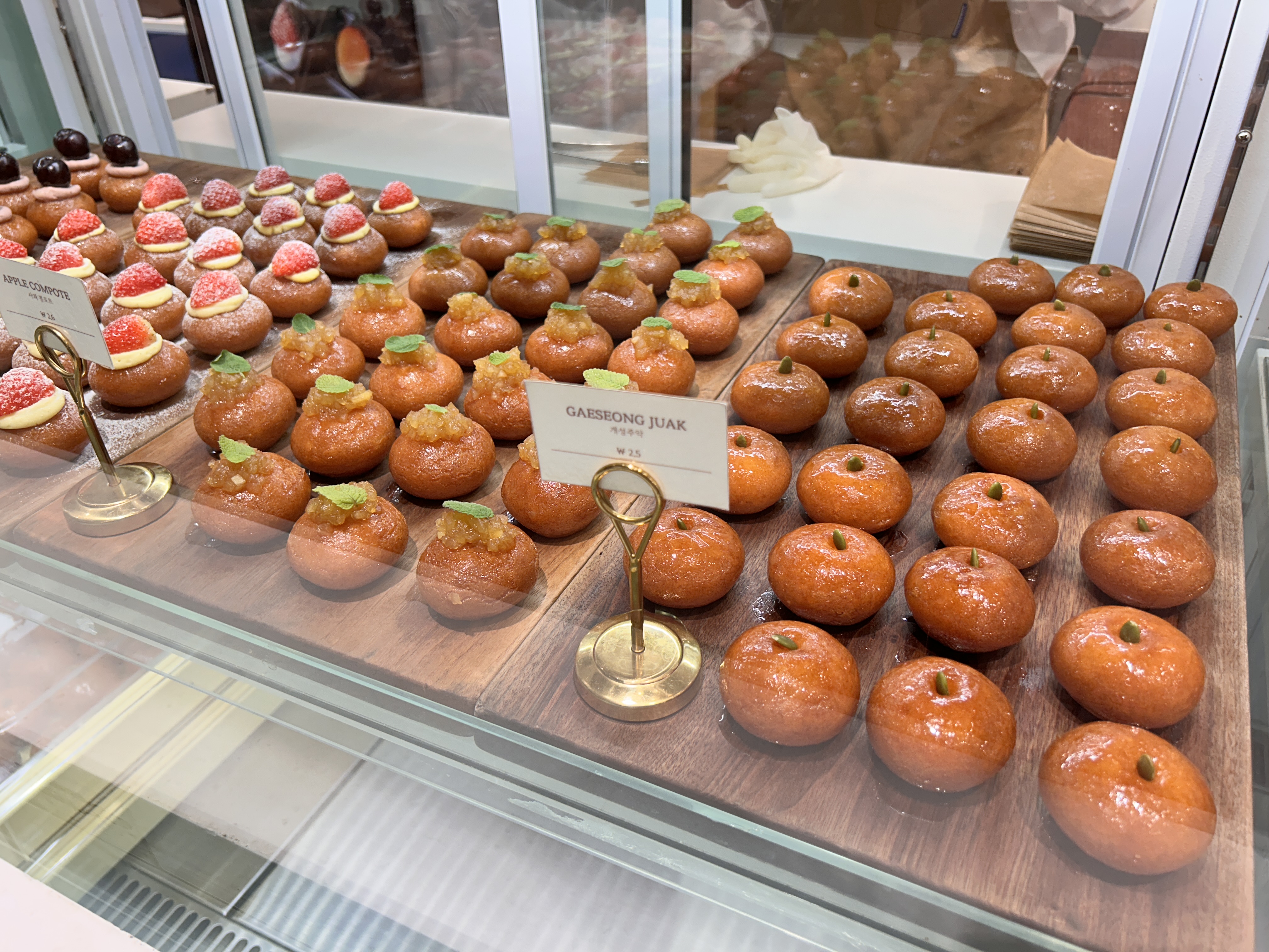 연리희재-개성주악-진열대