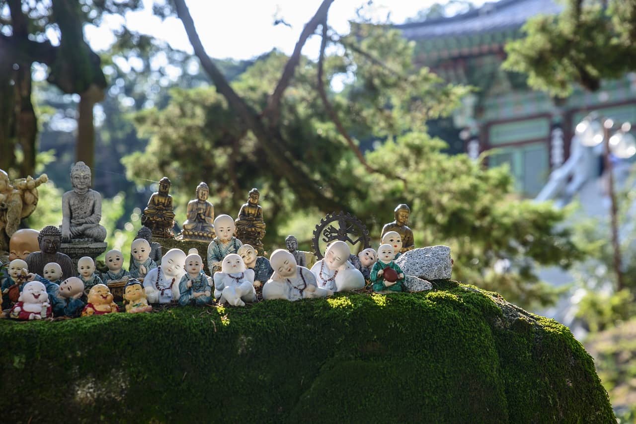 설화로 읽는 한국 민속학의 심층 구조-신화, 전설, 민담의 상징과 의미