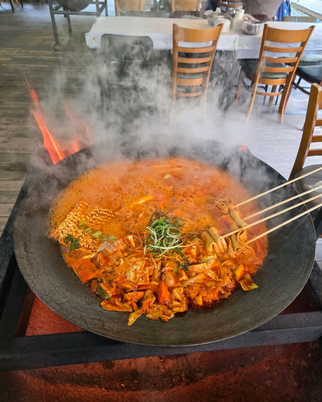 생생정보 양평 솥뚜껑닭볶음탕 식당 위치 스타의고장