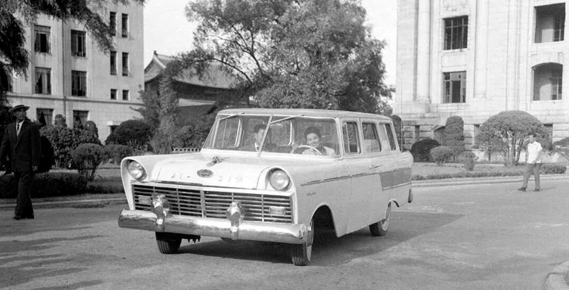 한국차의 시작 – 시발자동차