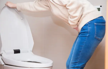 화장실 갔더니 엉덩이 출혈