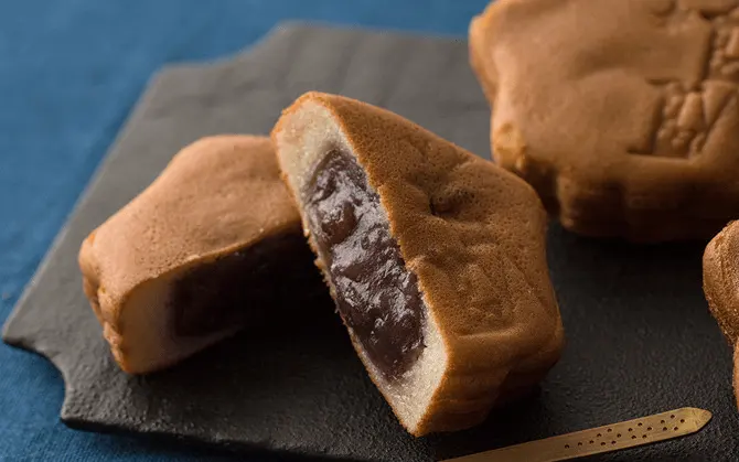 ‘히로시마 신명과 생단풍’ 12개입 2060엔 등