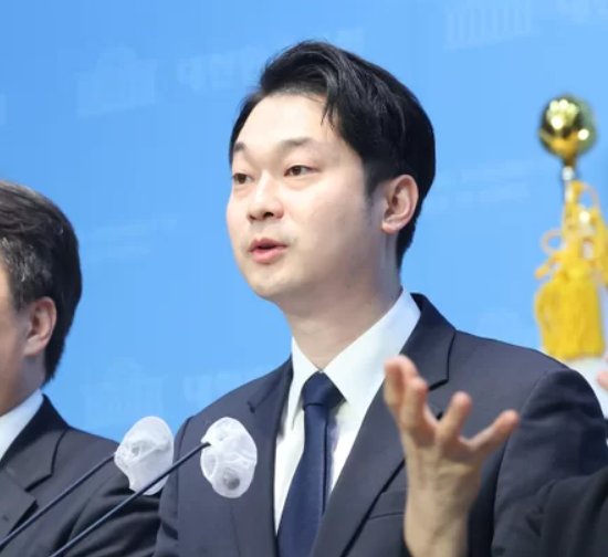 김동아 변호사