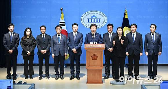강유정 국회의원 프로필 나이