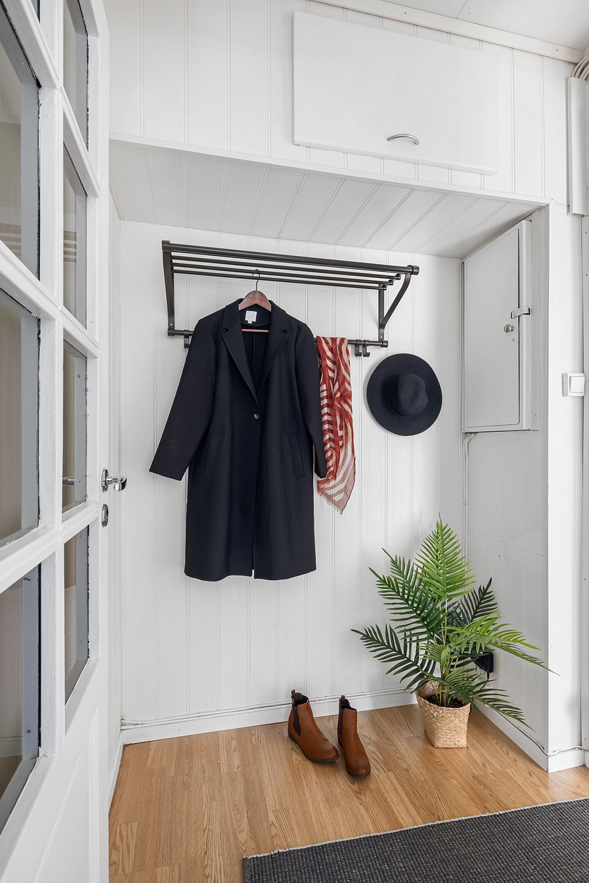 옷장에서 시작하는 미니멀 라이프 – "입는 것"의 선택을 줄여라