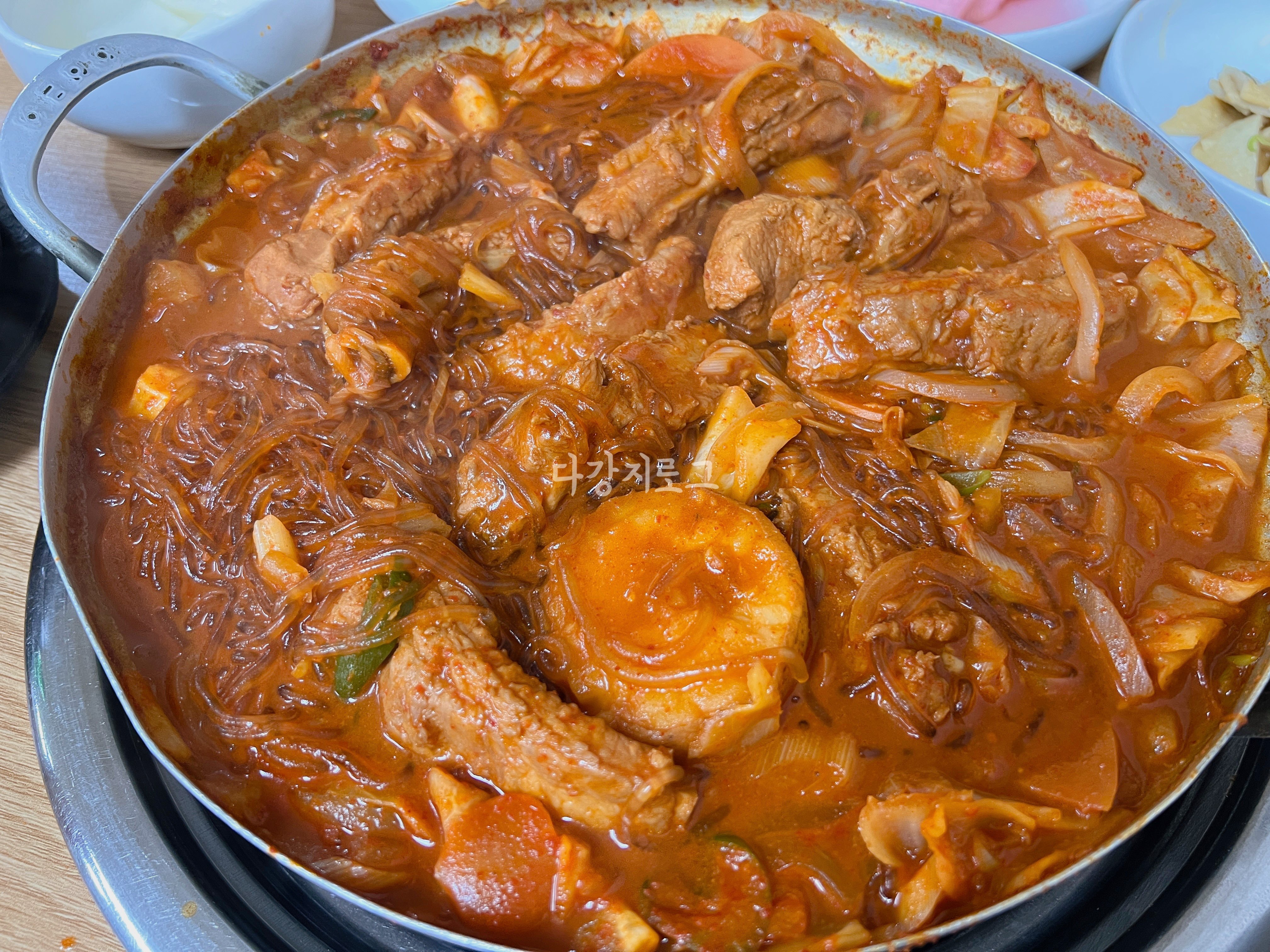 월산동 맛집 매운돼지등갈비찜