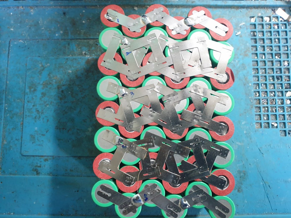 MGI ZIP 골프카트 배터리 inr18650-25r 스폿 작업