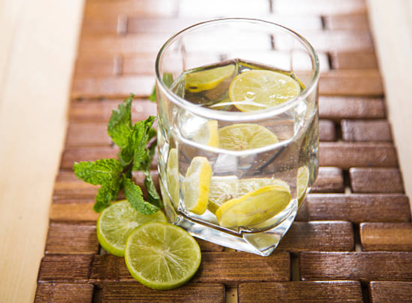 레몬수의 건강 효과 (혈당조절, 내장지방감소, 섭취방법)