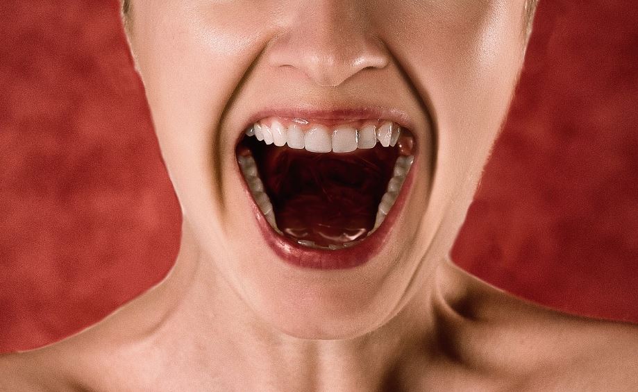 입냄새 건강신호로 보는 위장·간 질환(입냄새 줄이는 방법)