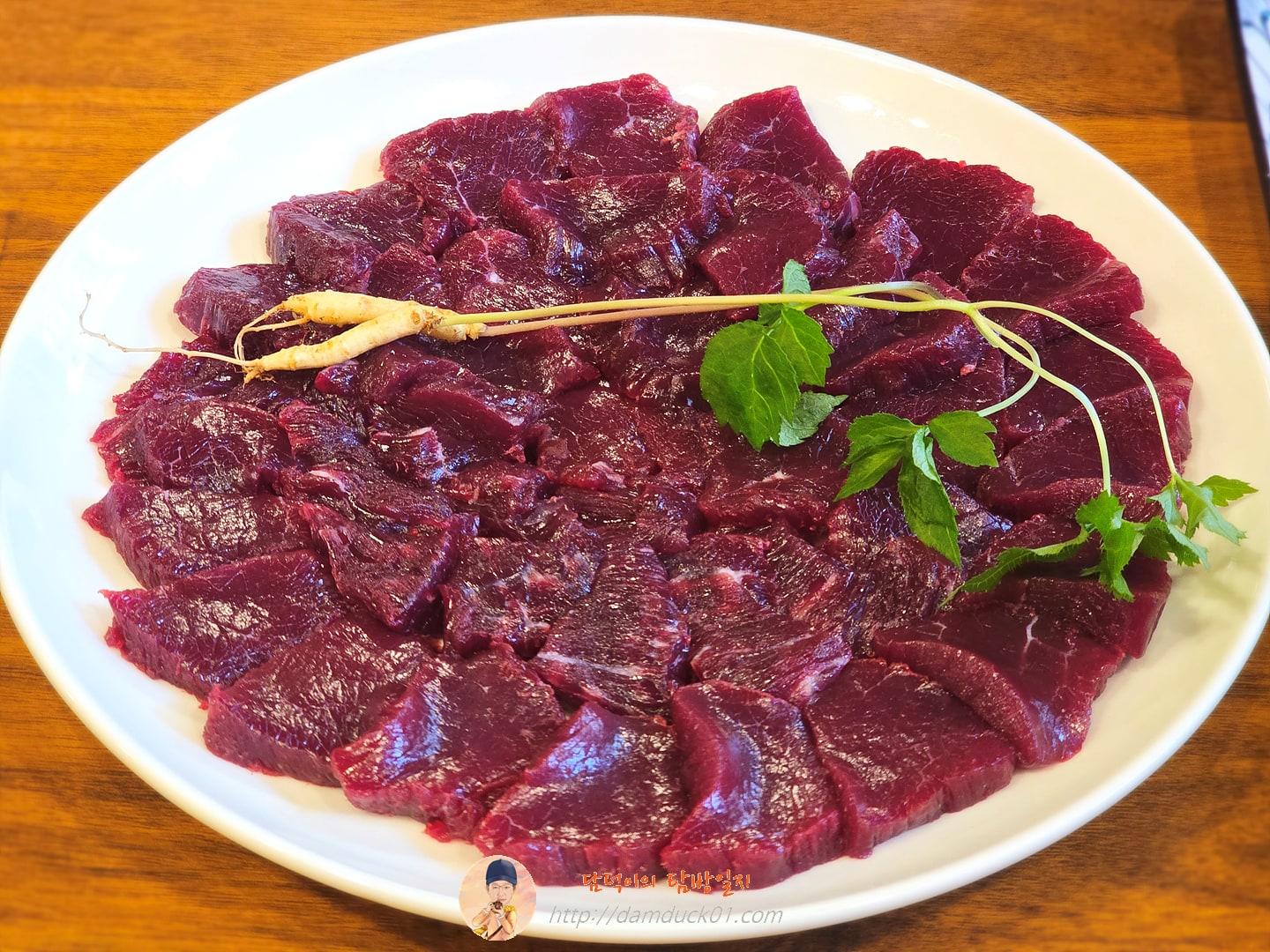 한우뭉티기 (3~4인)