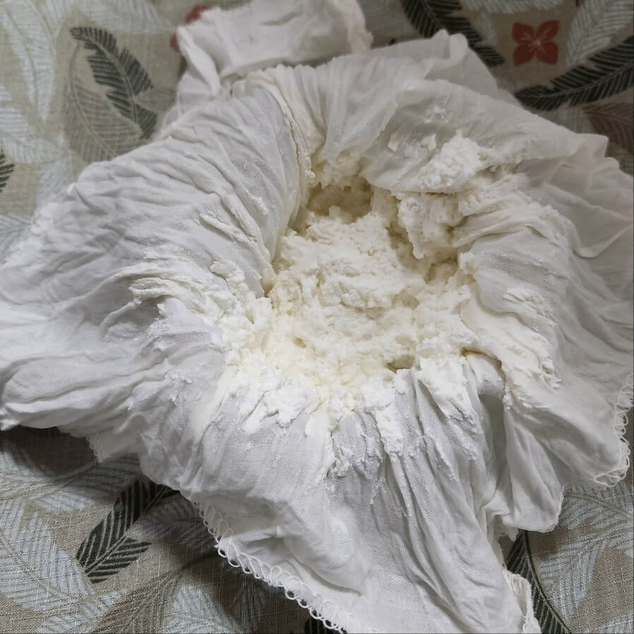 유청으로 리코타치즈 만들기