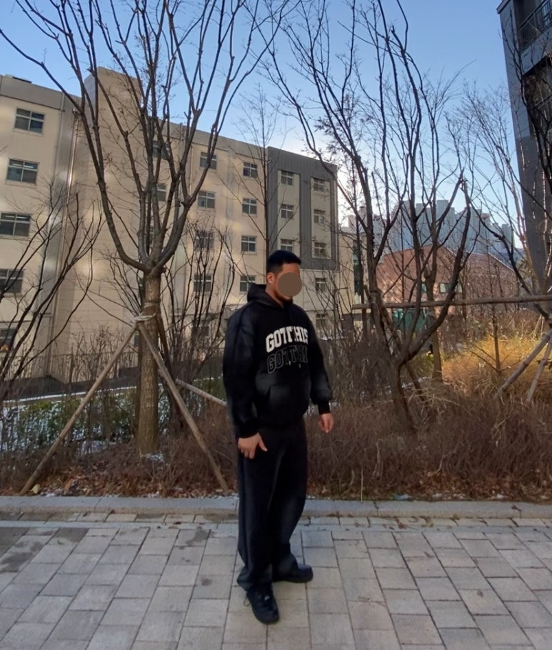 데일리룩('25. 12. 5.)갓디스 갓디스짐웨어 코튼 헤비워싱 오버핏 빈티지 후드티, 갓디스 갓디스짐웨어 코튼 헤비워싱 오버핏 빈티지 트레이닝팬츠, 나이키 덩크하이 올블랙 블랙