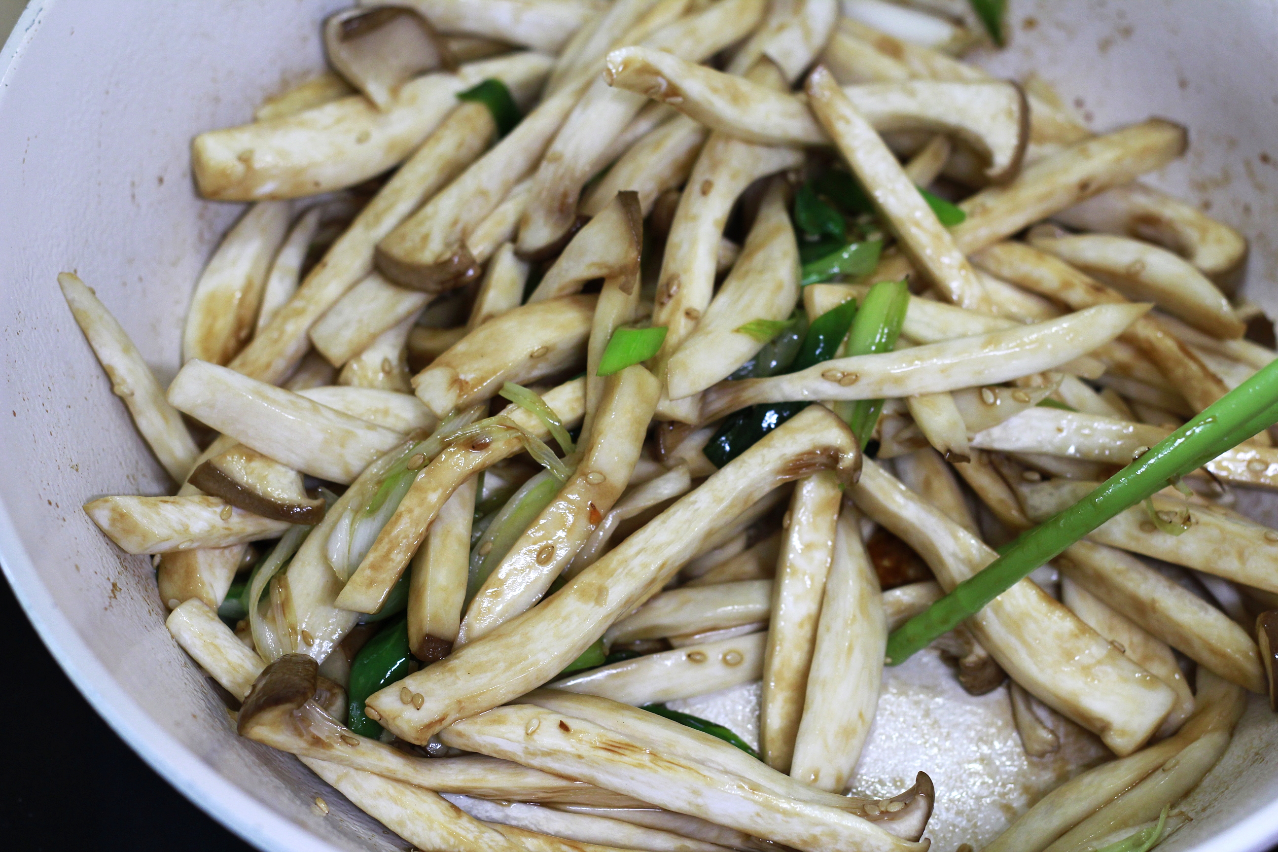 굴소스새송이버섯볶음