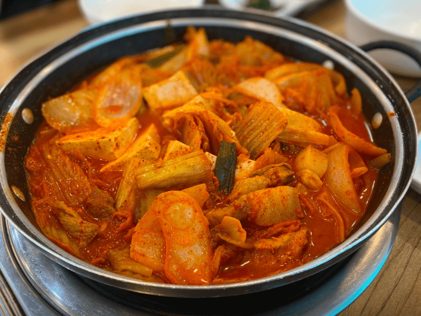 생생정보통 돼지김치두루치기 경기 화성 장사의 신