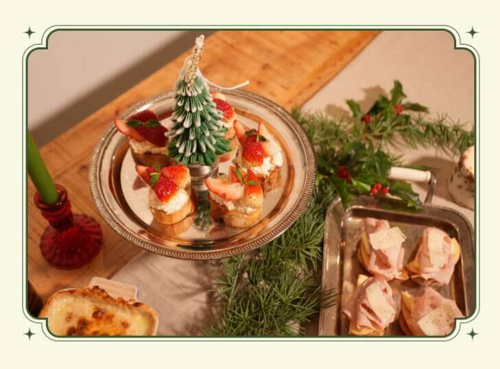 접시에 담긴 빵&amp;#44; 샌드위치