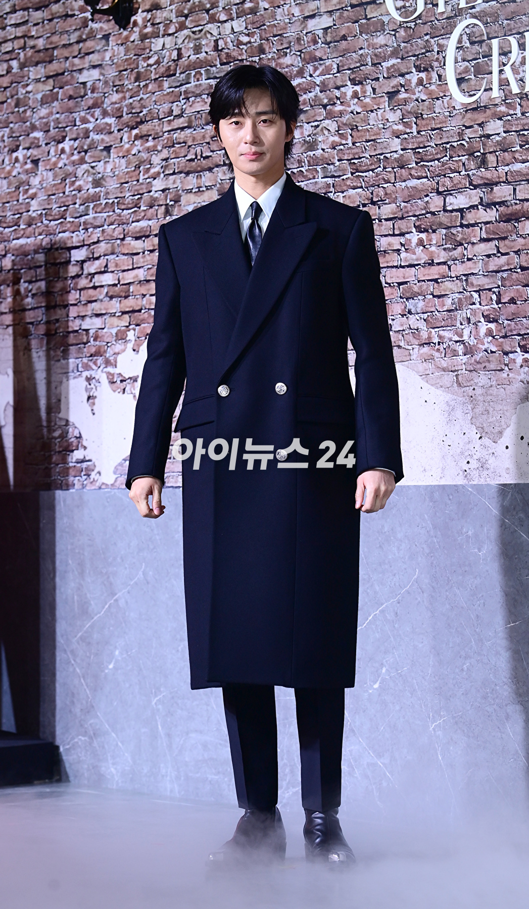 배우 박서준이 19일 오전 서울 용산구 레이어20 스튜디오에서 열린 넷플릭스 새 시리즈 '경성크리처' 제작발표회에 참석하고 있다. [사진=정소희 기자]