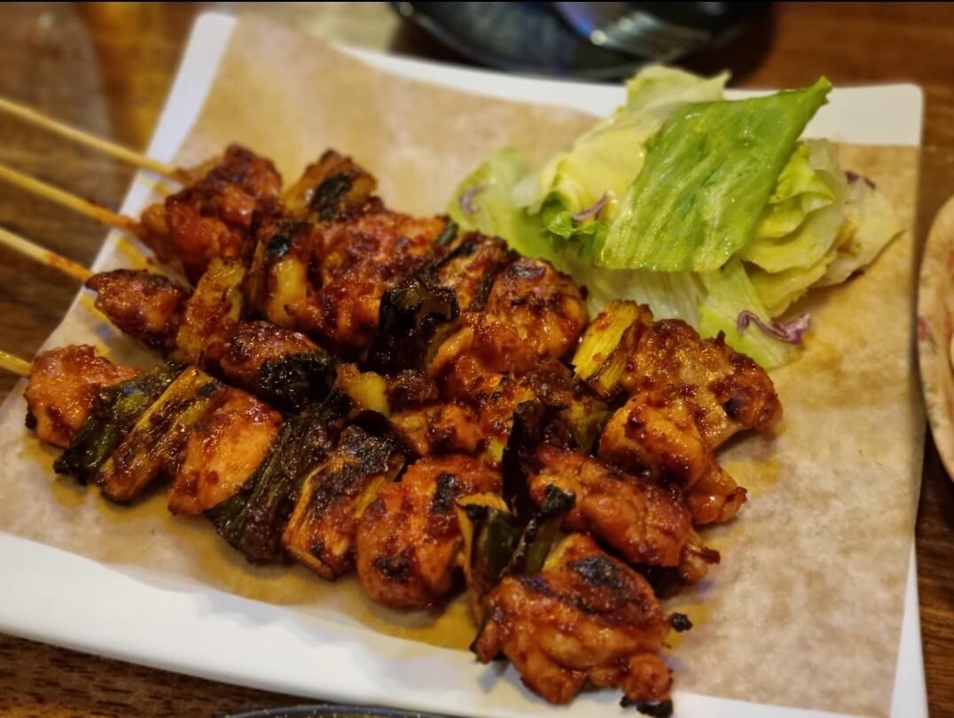 강동구 굽은다리역 맛집 숯불직화꼬치바베큐 메뉴 리뷰 크림 생맥주 닭꼬치 맛집