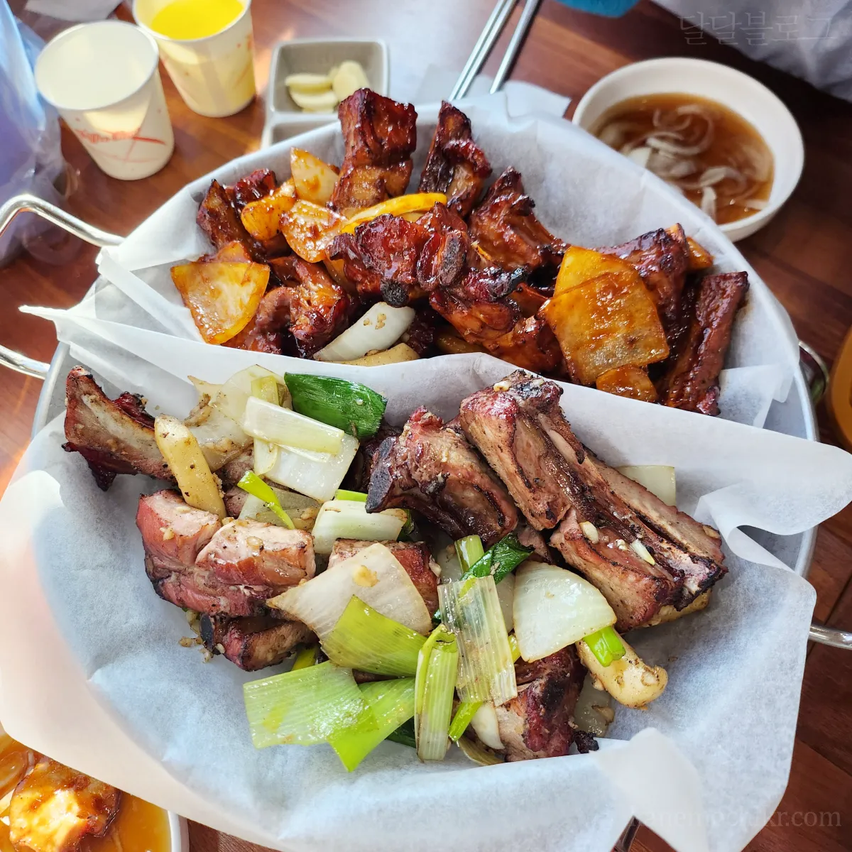 쏭바베큐-고추장등갈비-소금등갈비