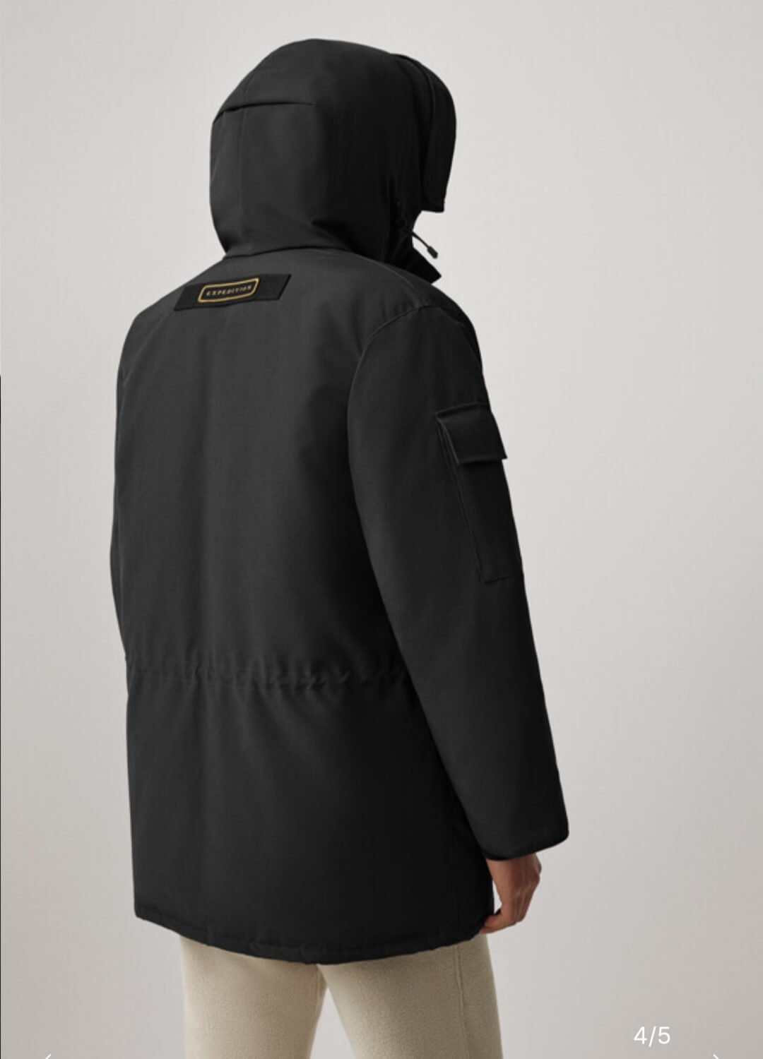 캐나다구스 익스페디션 패딩 뒷부분