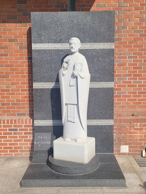 요한 크리소스토모 성인 석상