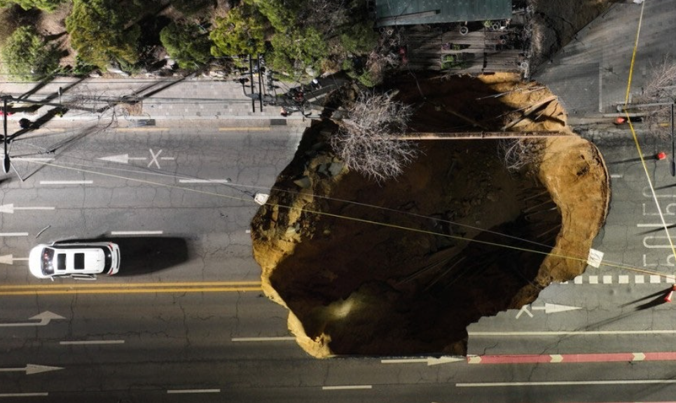 명일동 싱크홀 사고, 위치 원인 구조까지 총정리 (불안한 도심 땅 아래 진실)