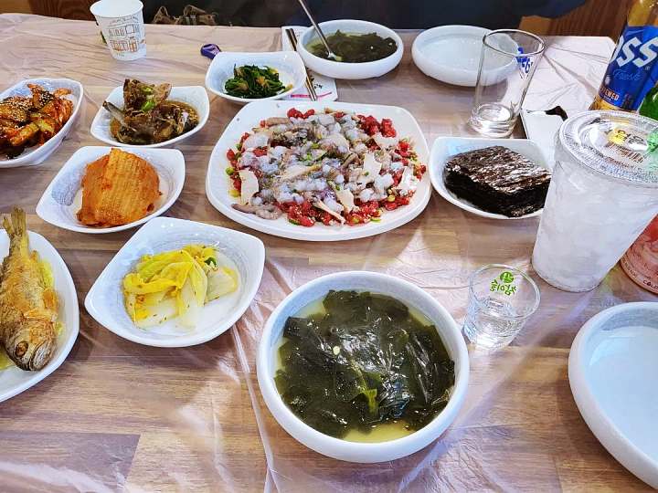 생생정보 산낙지 전복 육회 삼합 탕탕이 맛집