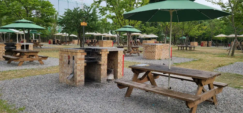 난지캠핑장 8인 바베큐존