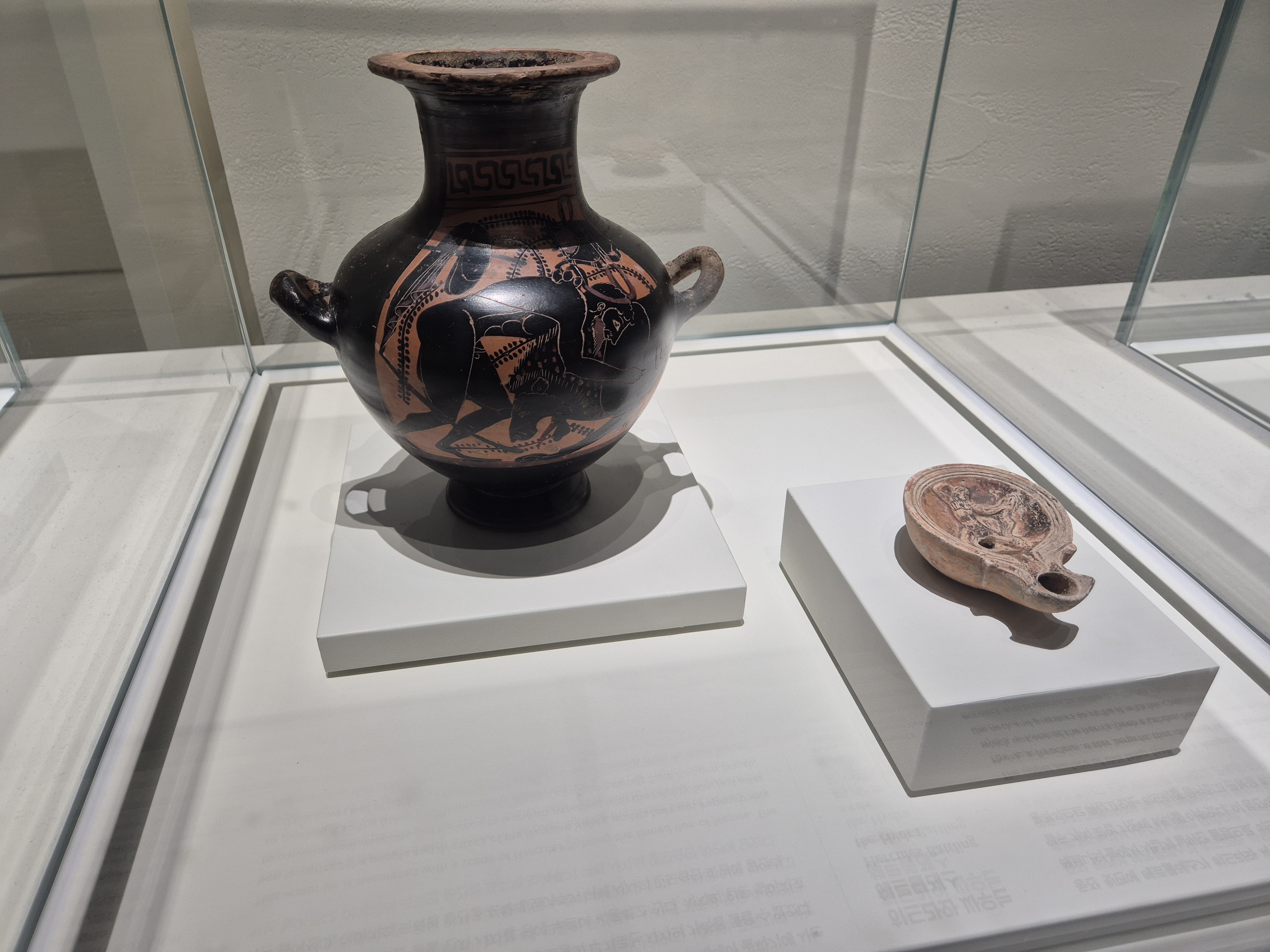 겨울방학체험하기 좋은 국립중앙박물관 고대 그리스 ·로마 전시관_ 그리스가 로마에게, 로마가 그리스에게 .