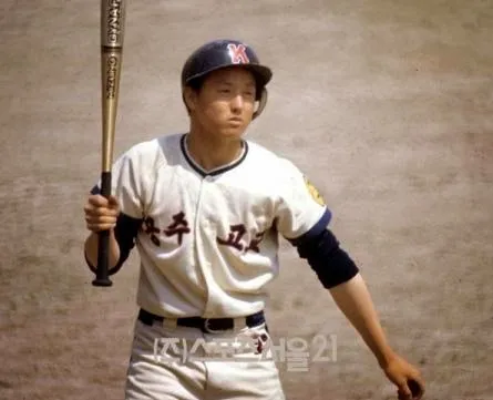 김경문 감독 새 사령탑 효과 : 다시 꿈꾸는 이글스의 '비상'