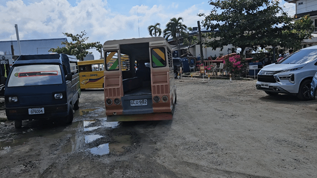 할머니-해외여행-씨워커-필리핀-스노쿨링
