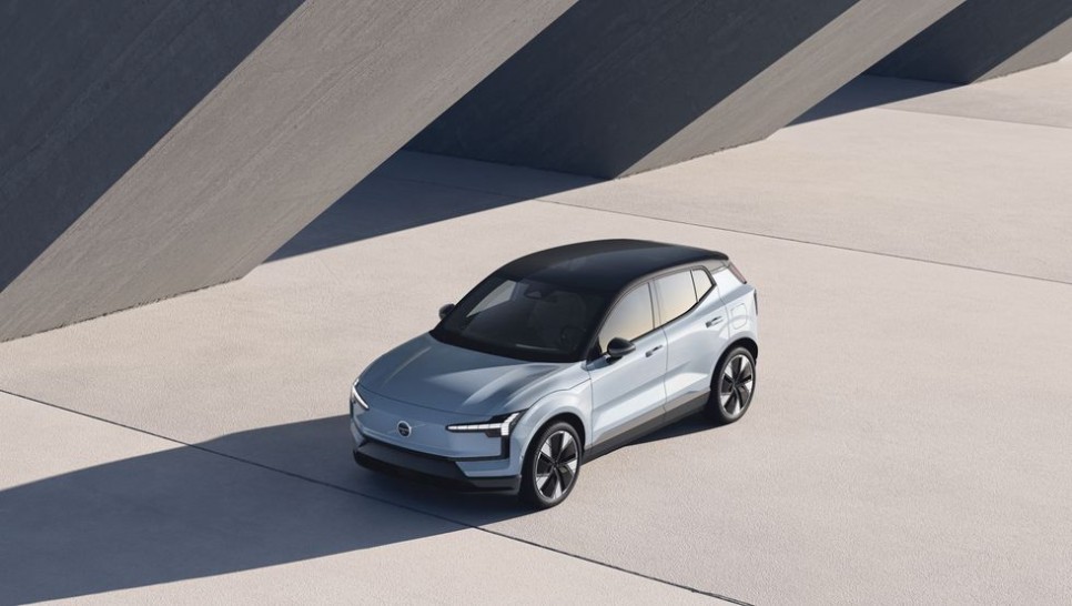 볼보 전기차 EX30