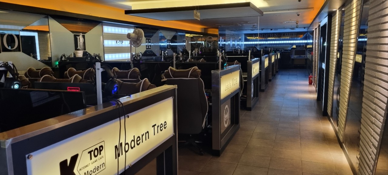 그때 그 게임 2부 &ndash; PC방이 곧 놀이터였던 시절 (2001~2007)