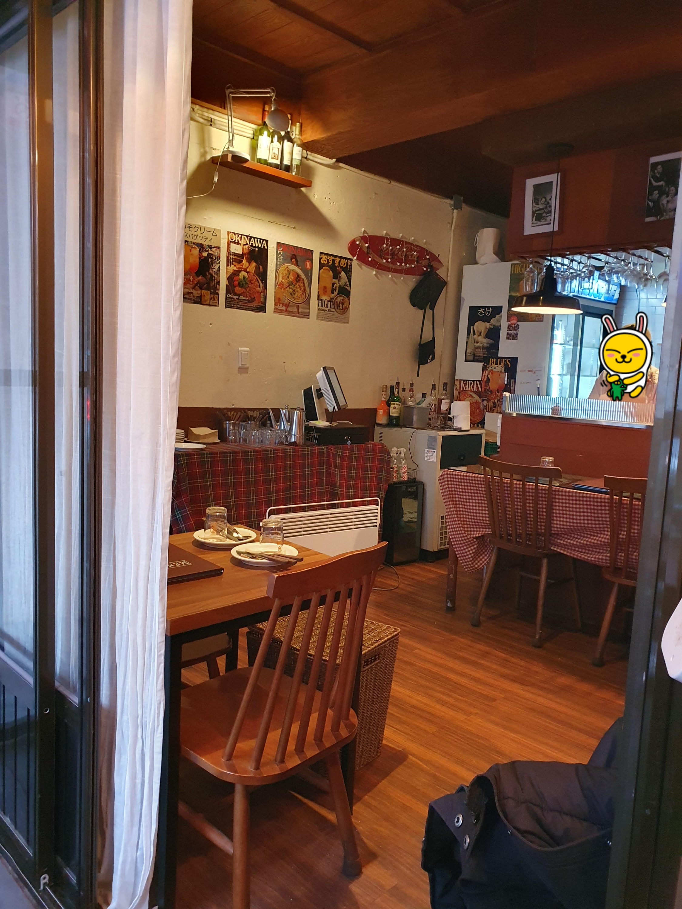 갈마동 맛집 오렌지블루스 갈마동점 매장 실내 사진