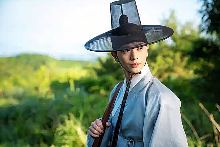 가수-겸-배우-육성재