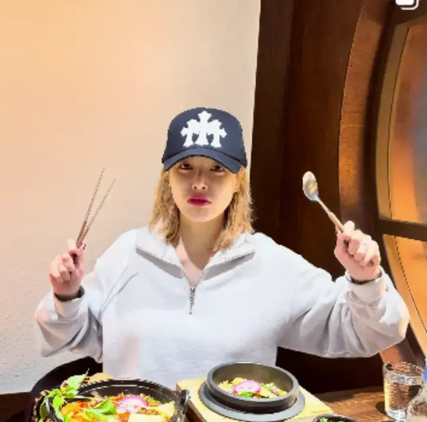 가수-현아-사진